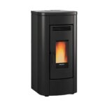 Pelletofen Extraflame Klaudia Plus 5.0 Evo mit 8 kW – Verkleidung: schwarz